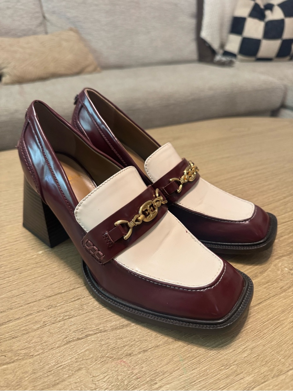 Sam Edelman Two-Tone Burgundy and Cream Block Heel Loafers with Gold Chain - Picture 2 of 6